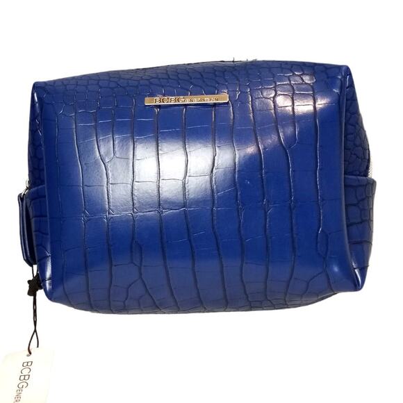 BCBGeneration Olivia Rectangle Pouch NWT - Picture 1 of 7